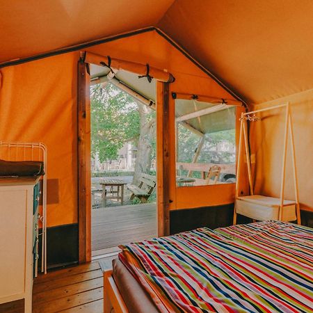 Rendes Glamping Hotel Balatonrendes Exterior foto