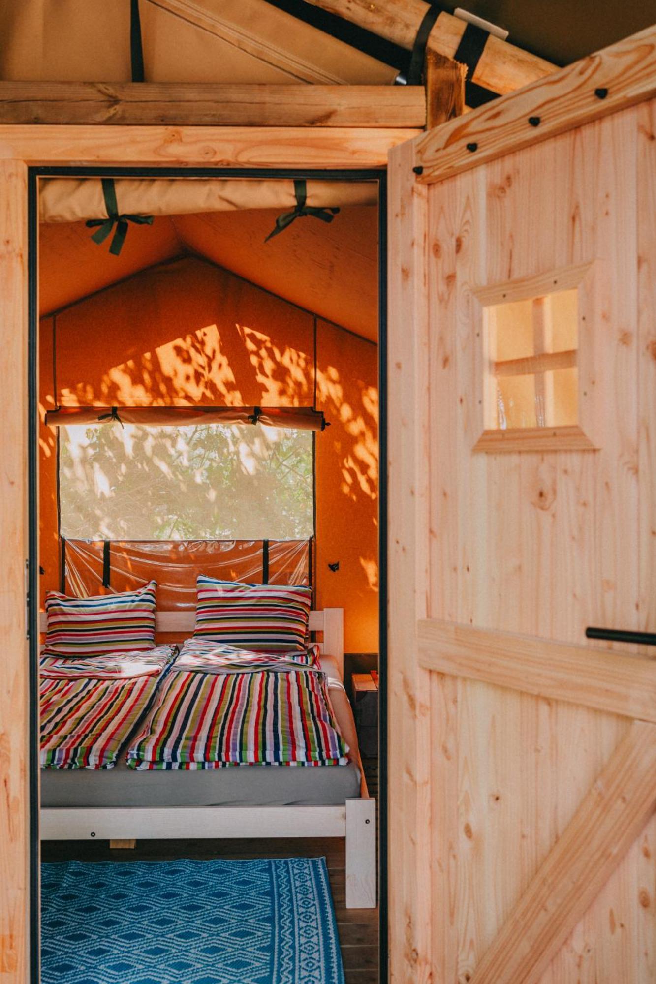 Rendes Glamping Hotel Balatonrendes Exterior foto